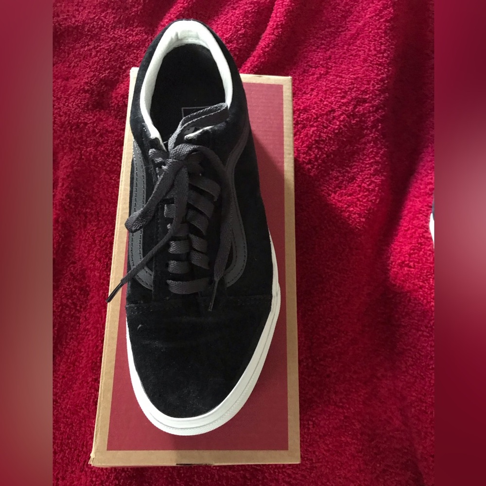 Vans Women’s 8.5 Old Skool Black New Walking Skateboarding